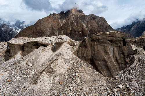 baltoro glacier between Paiyu and Khoburtse