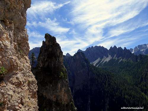 Pinnacles and spires seen from Pitl Ciampanil de Val