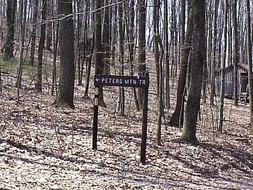 This way to Peters Mountain...