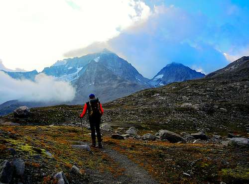 The approach trail to Monte Magro