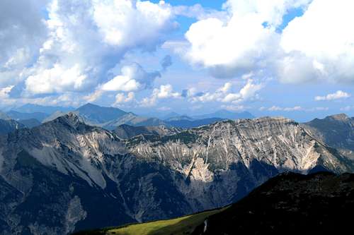 Edge of the Karwendel – Traverse from the Seekarspitze to the Seebergspitze