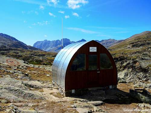 The new Bivacco Enrico Olivero near Col Longet, Valle Varaita