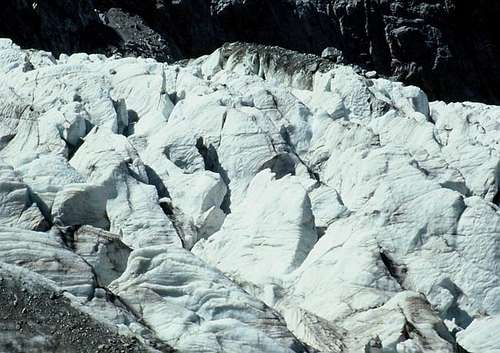 The glacier
30 Aug 2003