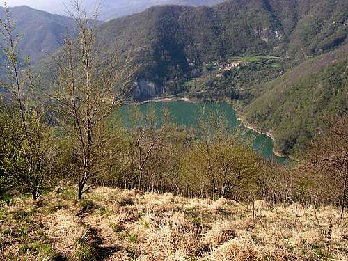 Descending from Alpesisa summit towards Val Noci lake