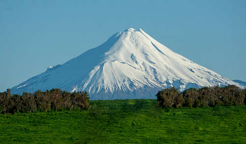 Mount Taranaki with her White Coat