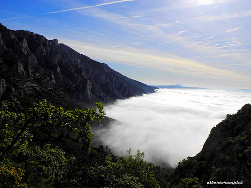 Sea of clouds, Montagne St Victoire