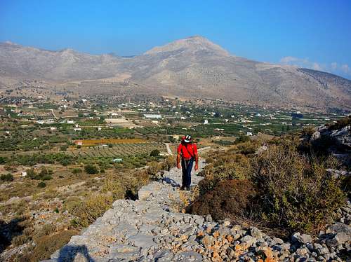 Vathy Valley, start of the Italian Path (Kalymnos)