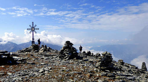 Broad summit of Picco Palù - Grosser Moostock