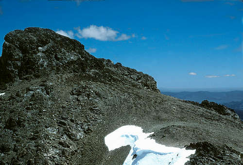 Approaching the summit (climbers highlighted)
