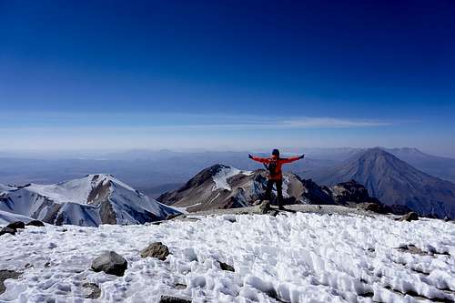 On the summit of Volcan Chachani (6075m / 19.931 ft)