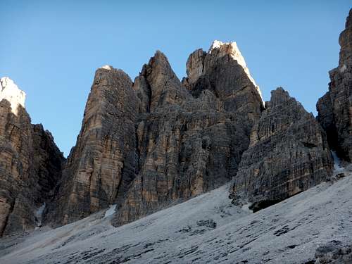 Tre Cime di Lavaredo as seen from the South.