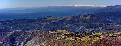 Western Ligurian coast seen from the Alpesisa summit