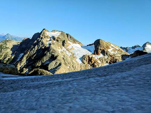 Colonial Peak from Pyramid-Pinnacle saddle