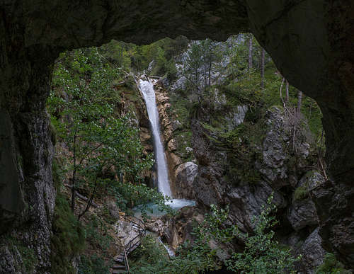 Tschauko Waterfall