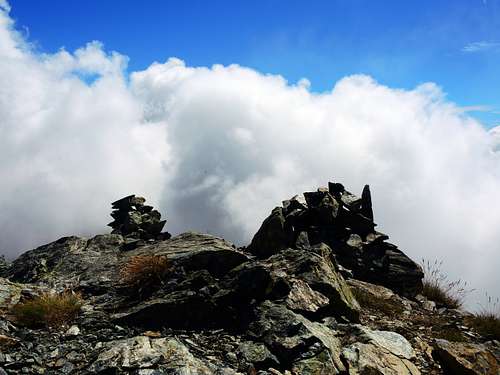 La Torretta summit cairns