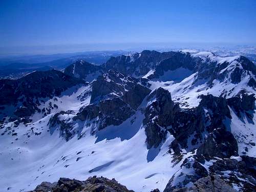 Amazing alpine scenery -...