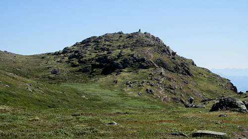 The summit of Lomseggen