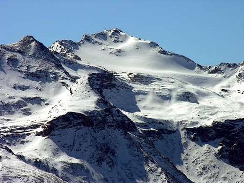 Becca di Tos (3302 m) and its glacier
