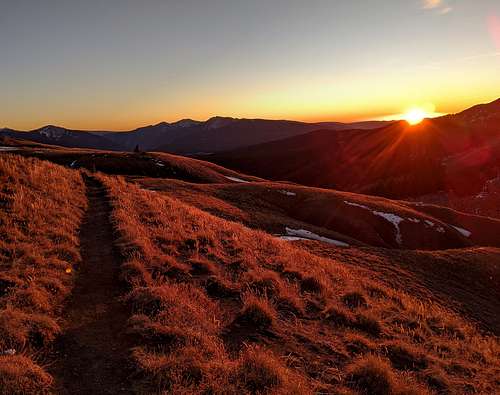 Sunset- Cross Mountain Trail