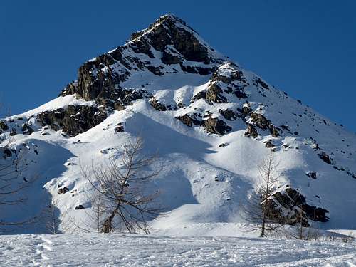 La Torretta (2538m)  from the surroundings of Lac Muffet chalet