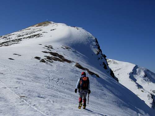 Roccabiasca summit crest, Northern Apennines