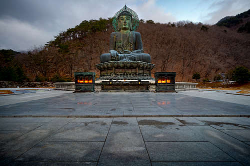 Buddhist Statue in Seoraksan National Park