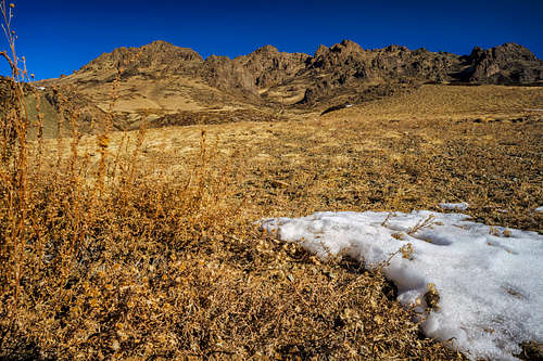The Icy Valleys of Eagle Valley in Gobi Gurvan Saikhan National Park-5