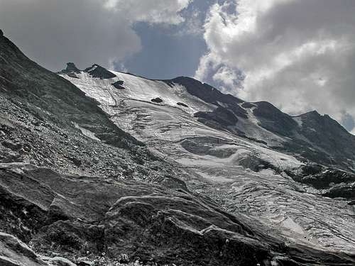 Glaciers of Invergnan basin from Luigi Ravelli bivouac