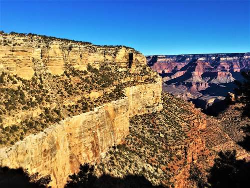Starting down the Bright Angel Trail