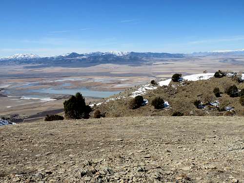 Twin summits of Mammoth and Sioux Mountains