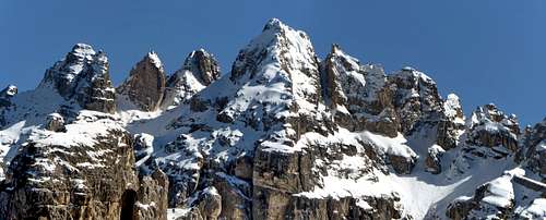 Monte Cristallino di Misurina and other summits of Cristallo Group  from the shore of Landro lake