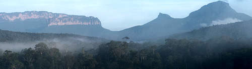 pacaraima mountain range