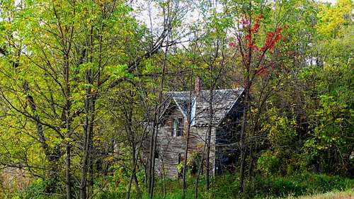 Abandoned Old House Near Huber Ridge
