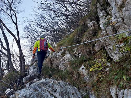 Monte Castello di Gaino, fixed ropes