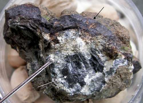 Ślęża minerals 62 – FeO crust…