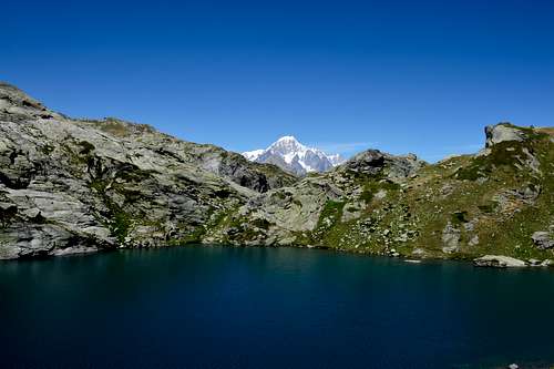 Bella Comba Upper Lake and Monte Bianco