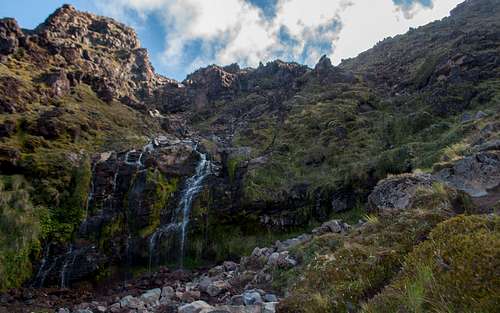 Tongariro Crossing 22 (waterfall above Soda Creek)