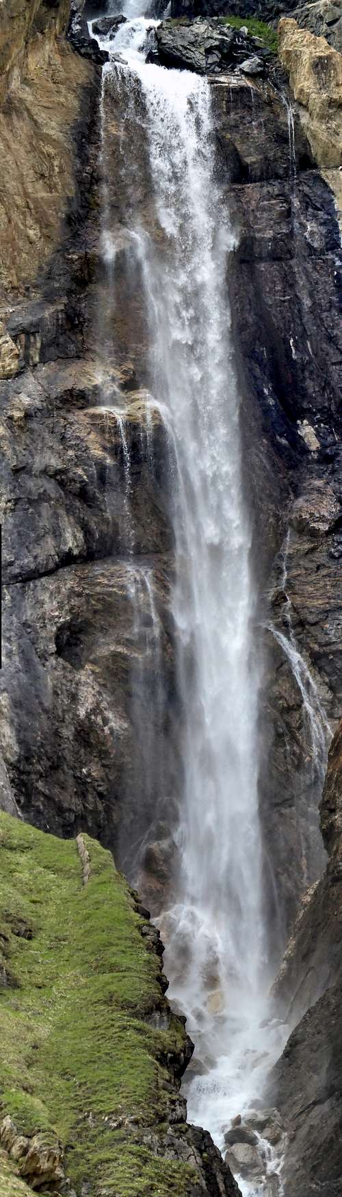 Goletta Waterfall in Rhêmes valley