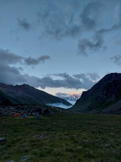 Irikchat valley stone camp,2800 m
