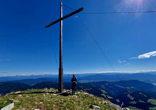 Monte Ometto wooden cross