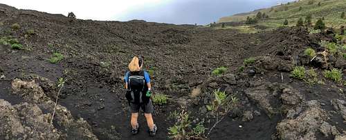 Crossing a lava field, GR 130, La Palma