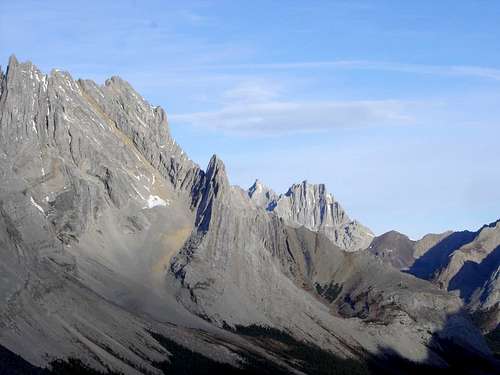 'Elpoca Tower' (GR 401140) viewed from near the Rae Glacier.