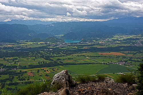 From Smokuski vrh towards Bled