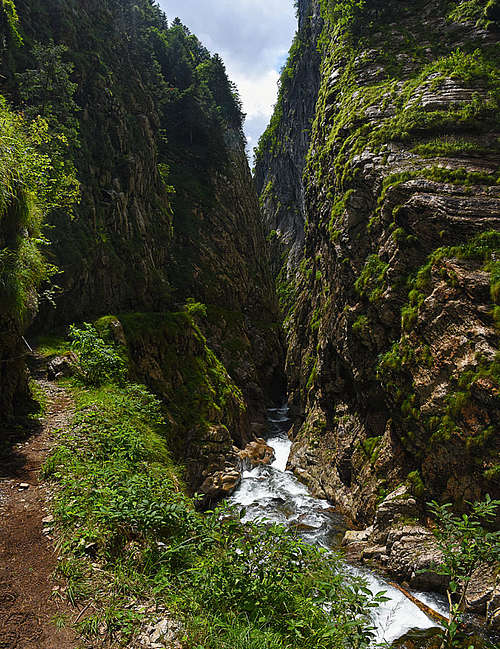 High walls above the Las Calas gorge