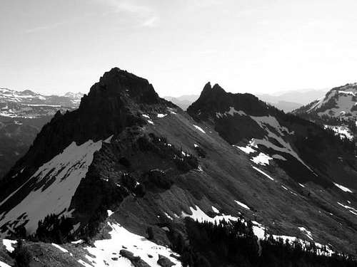 B&W shot of Pinnacle Peak...