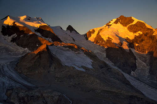 Bellavista, Crast'Agüzza and Piz Bernina in sunrise glow