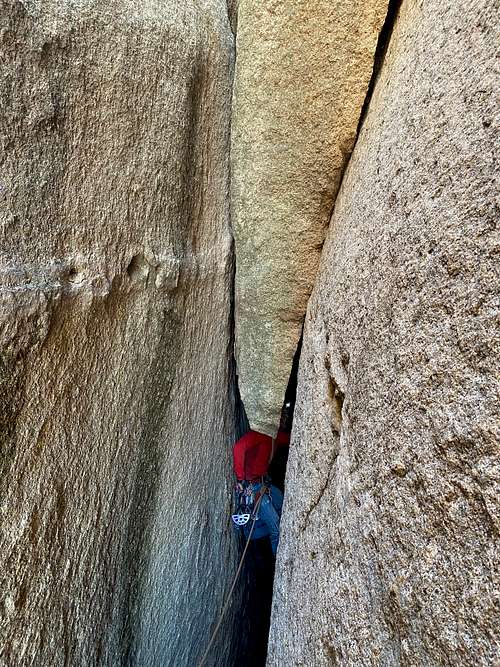 Dow leading the crux 4th pitch