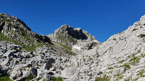 View of the ridge of Megas Trapos (2,228m) from the trail