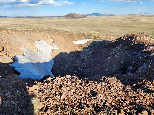 The crater of Dale Mountain, a small volcano (cinder cone)