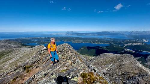 Summit of Per Karlsatind